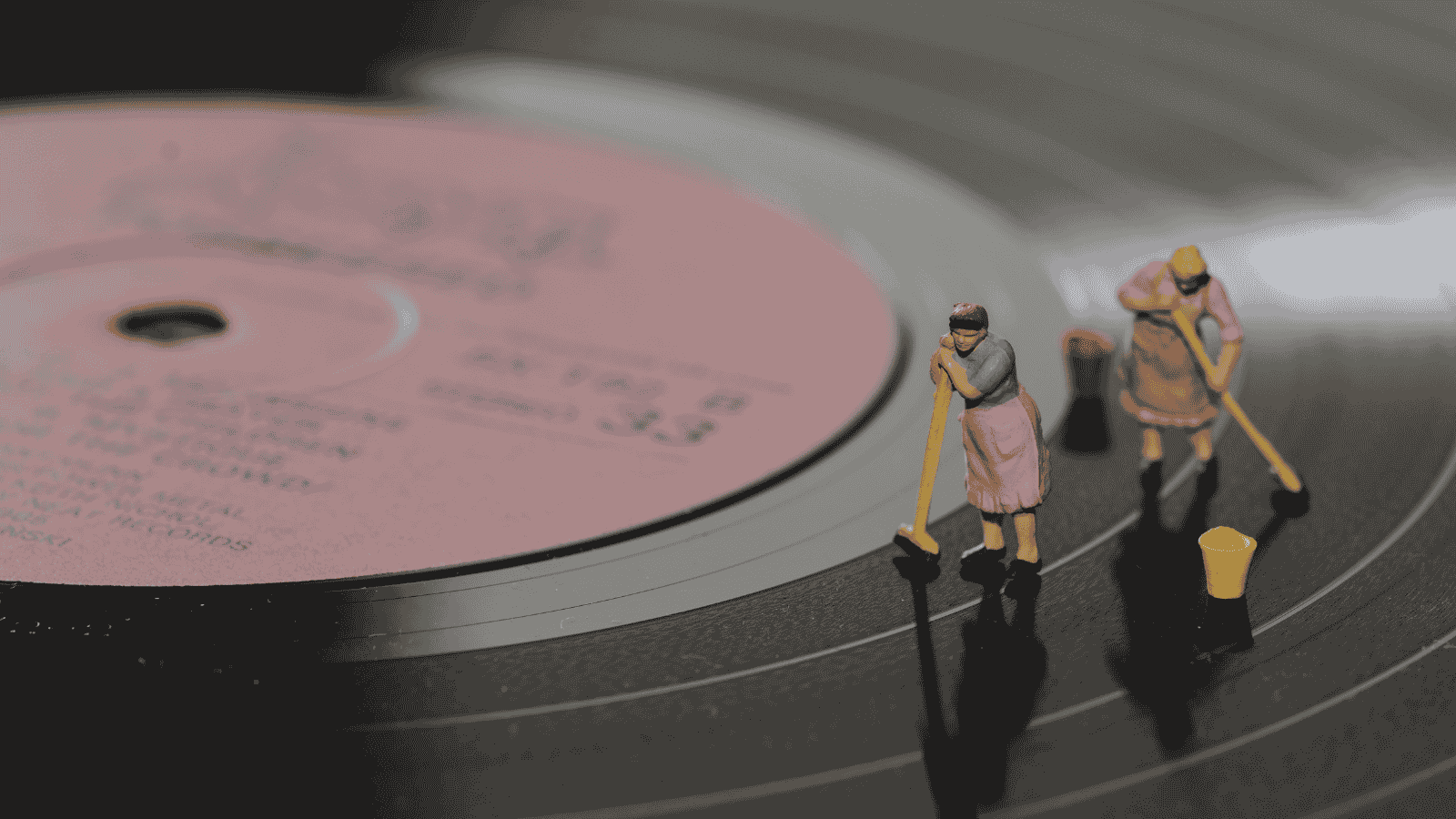 Cleaning your vinyl records