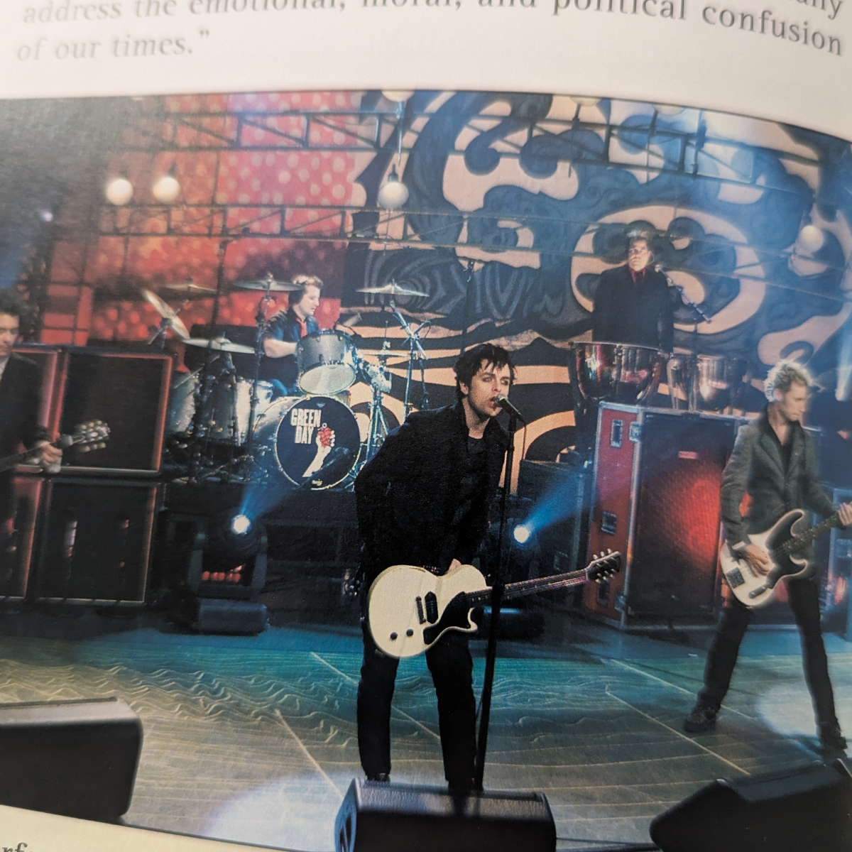 Green Day - Keeping Their Edge By Matt Doeden Book