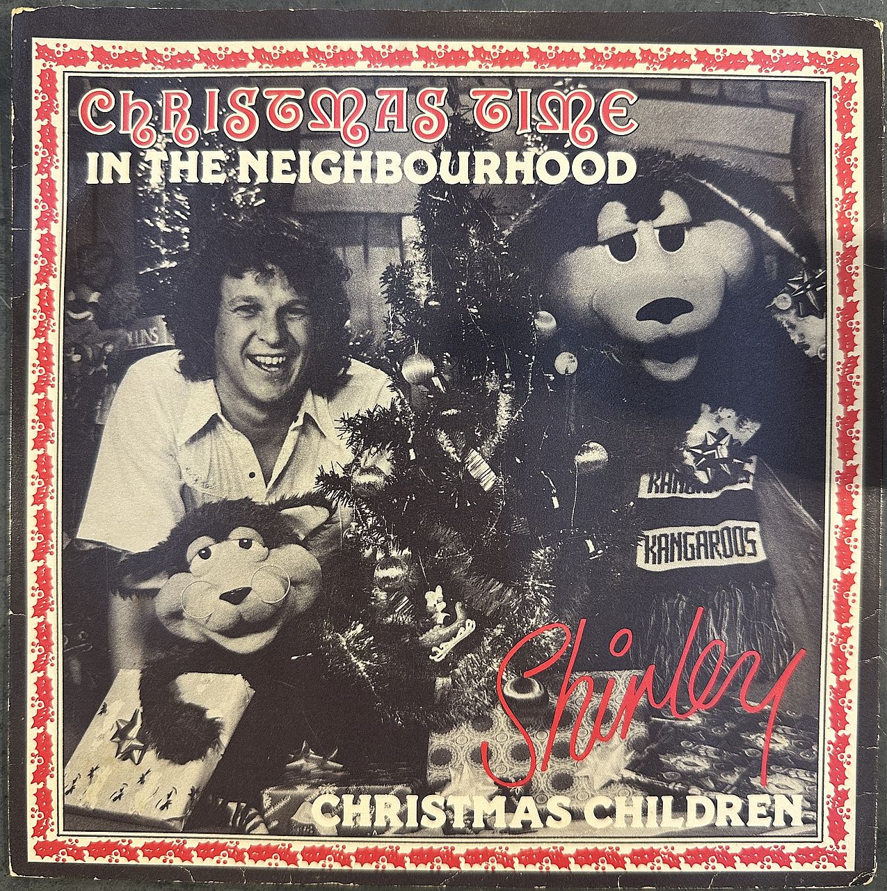 Shirley – Christmas Time In The Neighbourhood 7" Vinyl Single (Used)