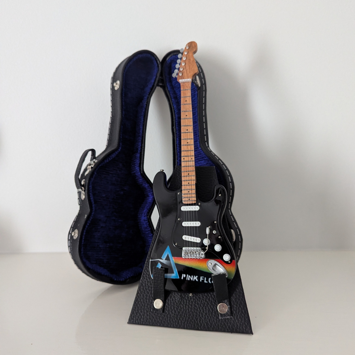 Pink Floyd - Miniature Guitar with Stand & Case