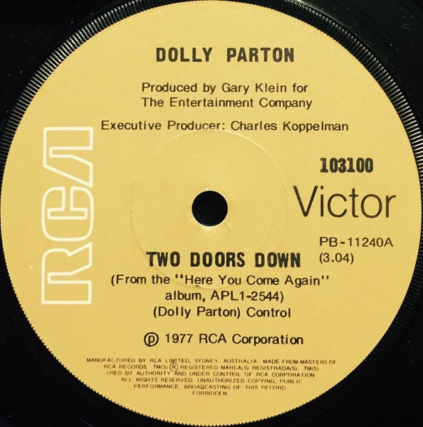 Dolly Parton - Two Doors Down / It's All Wrong But It's All Right 7" Vinyl Single