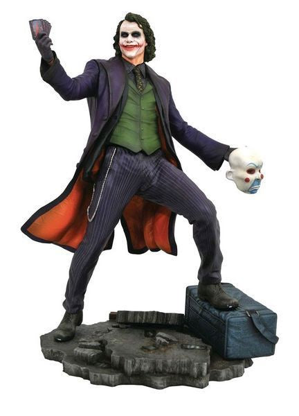 Batman: Dark Knight - Joker Heath Ledger PVC Diorama