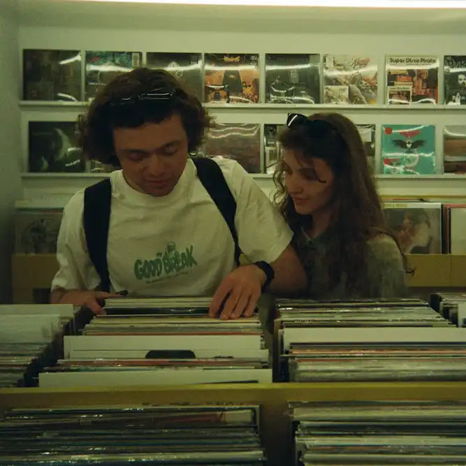 Used Vinyl: The Ultimate Guide to Finding Gold in the Crates