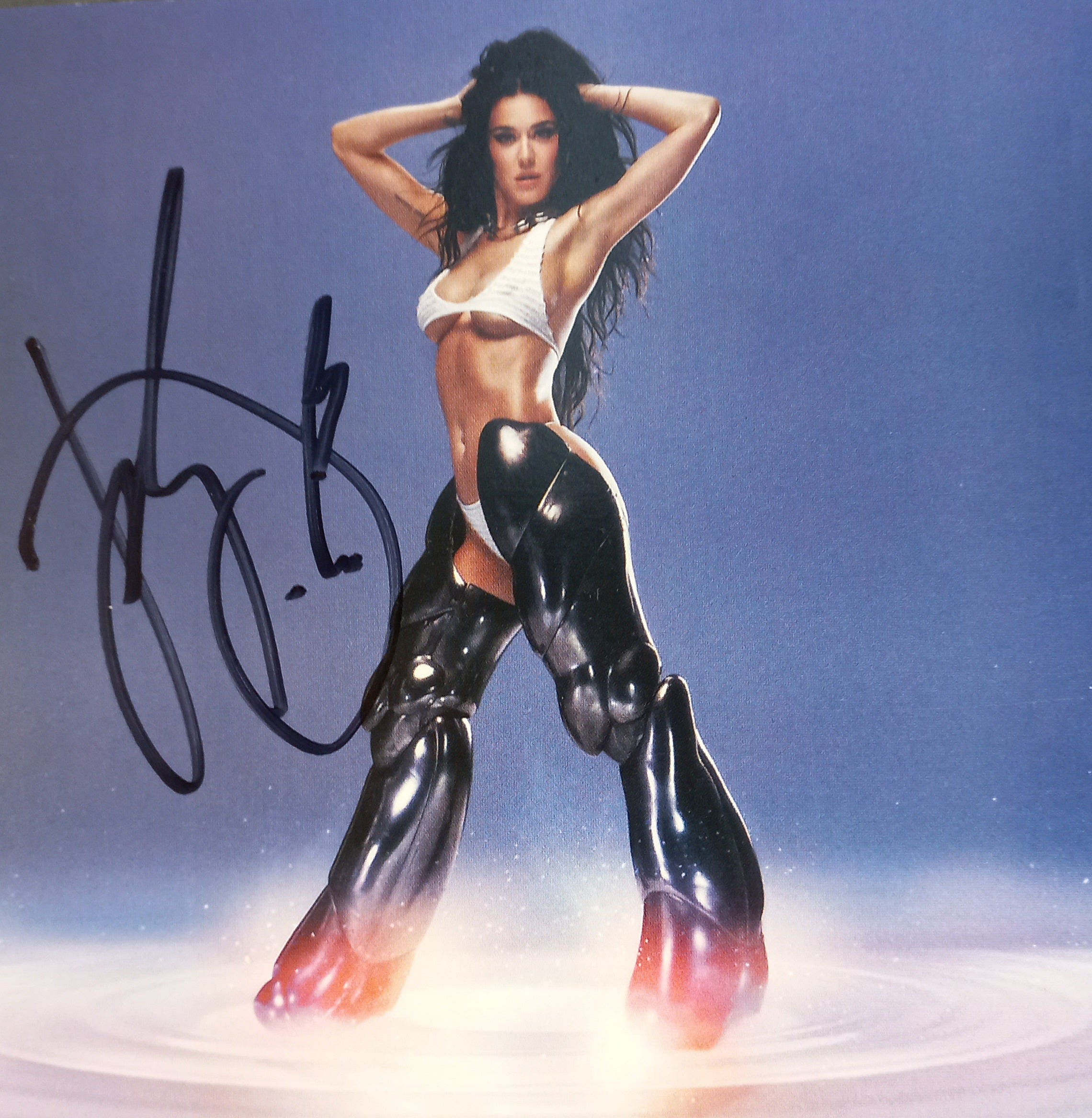 Katy Perry - 143 Autographed CD