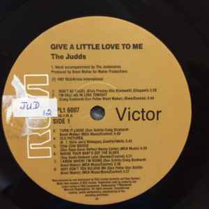 Judds - Give A Little Love Vinyl LP (Used)