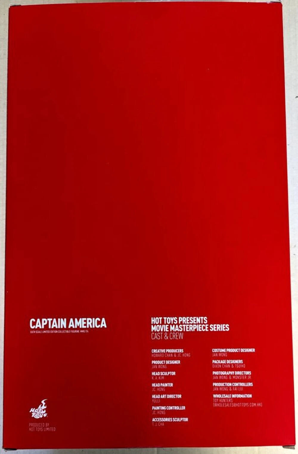 Marvel Avengers - Captain America Hot Toys MMS174 1/6th Scale 12 Inch Ltd Ed Collectable Action Figure
