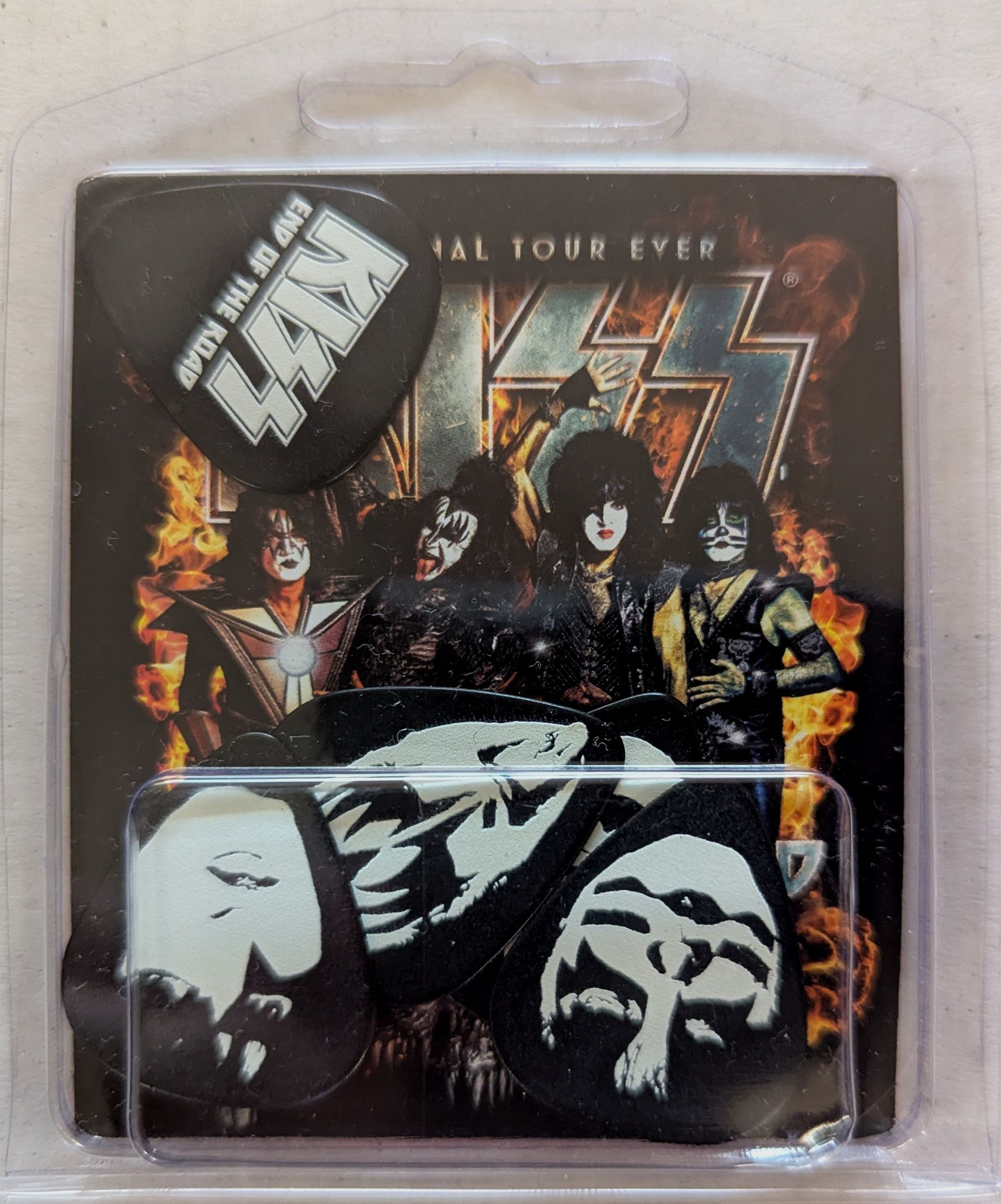 Kiss - End Of The Road VIP Tour Bag With Pics, Bottle, Banner & Lanyard