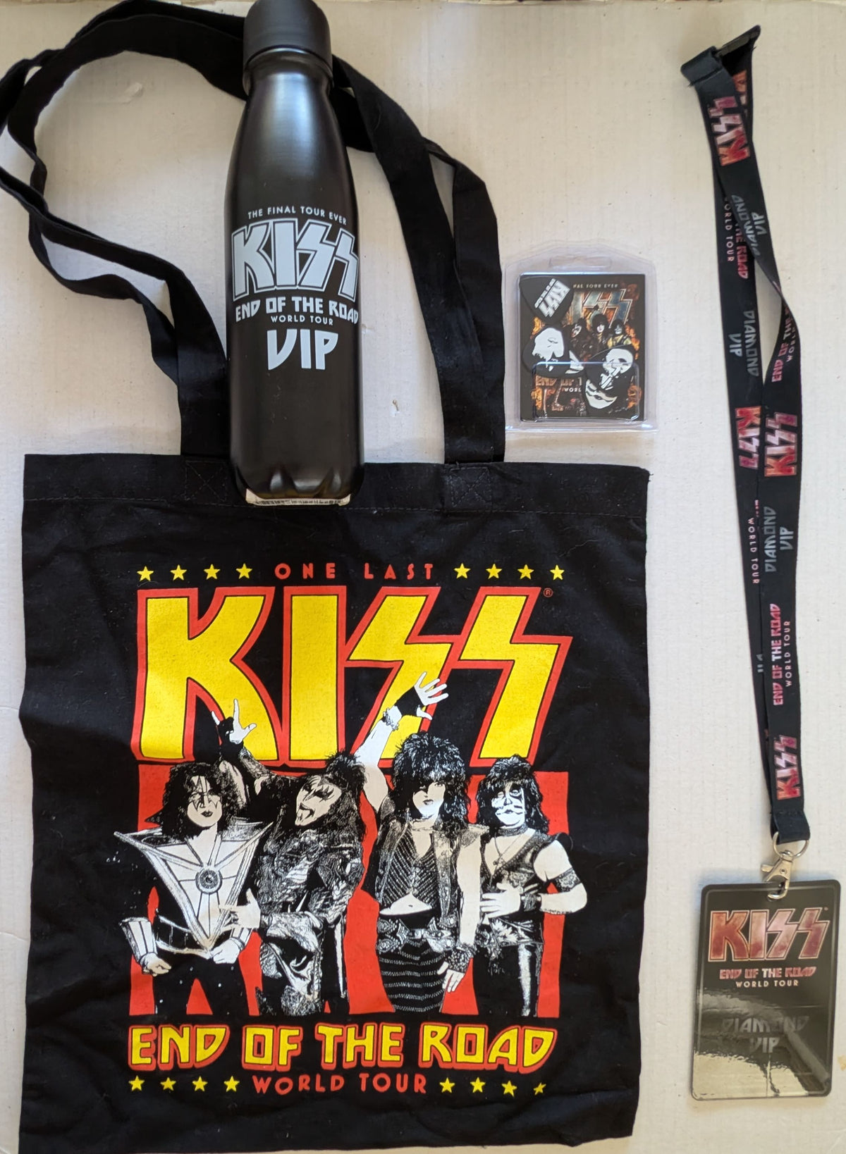 Kiss - End Of The Road VIP Tour Bag With Pics, Bottle, Banner & Lanyard