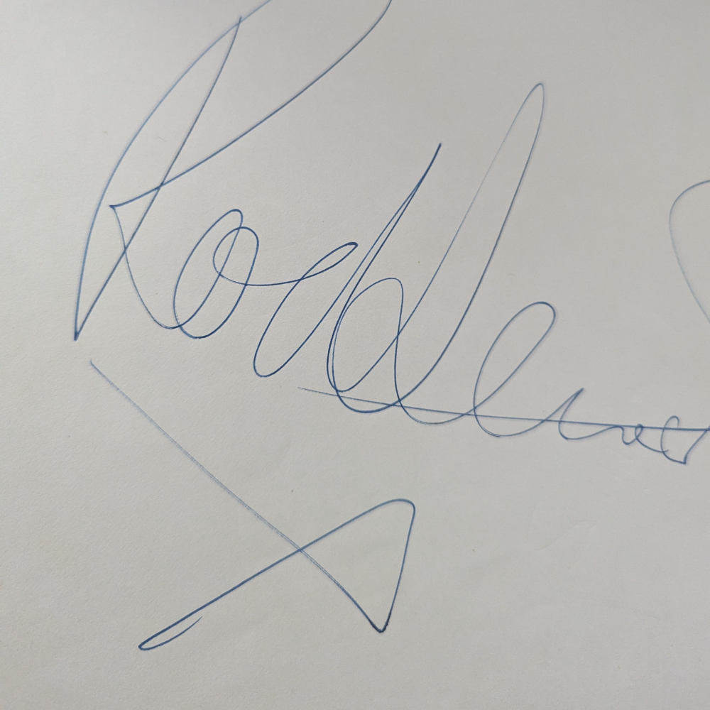 Rod Stewart - Rod Stewart Autograph On White paper
