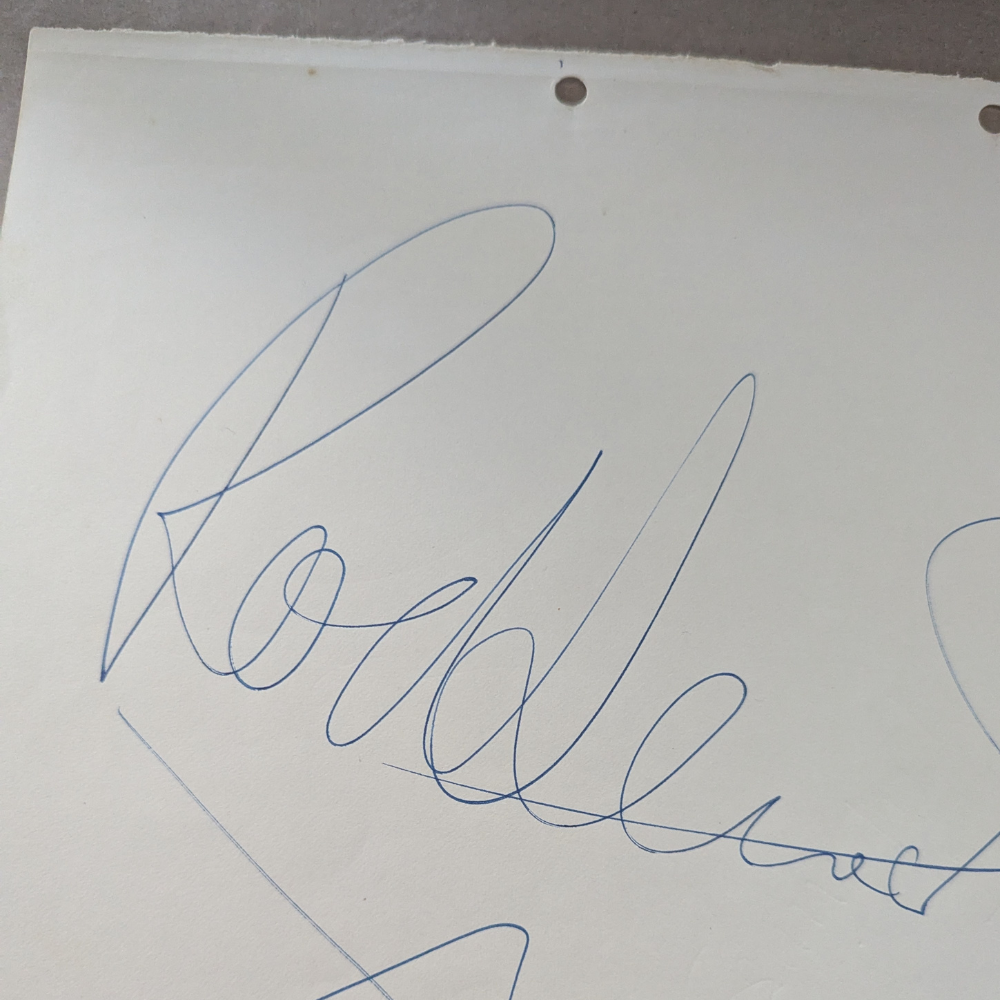 Rod Stewart - Rod Stewart Autograph On White paper