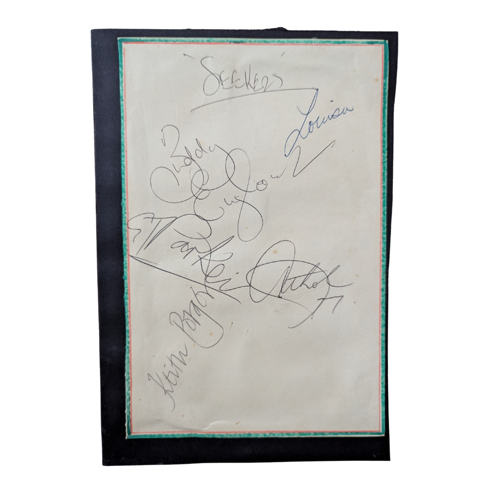 Seekers  - The 'New' Seekers Autographs On White Paper
