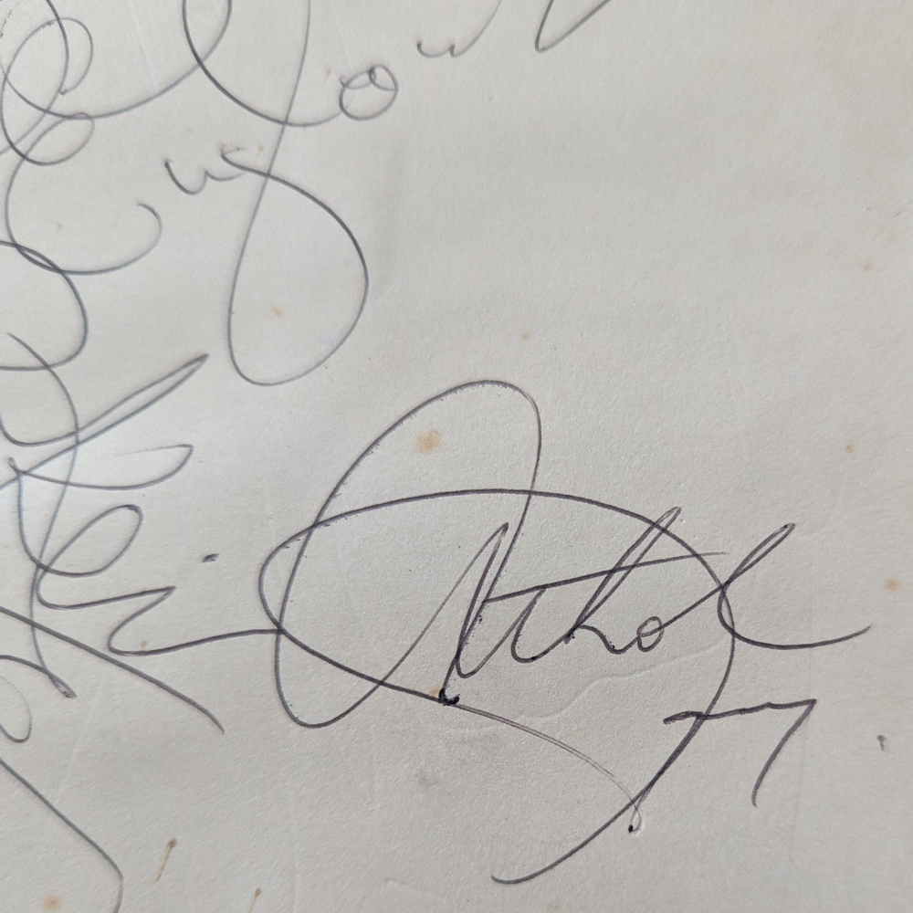 Seekers  - The 'New' Seekers Autographs On White Paper