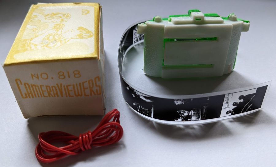 Beatles - Original 1960s Green Novelty Camera Viewer No. 818 Beatles I