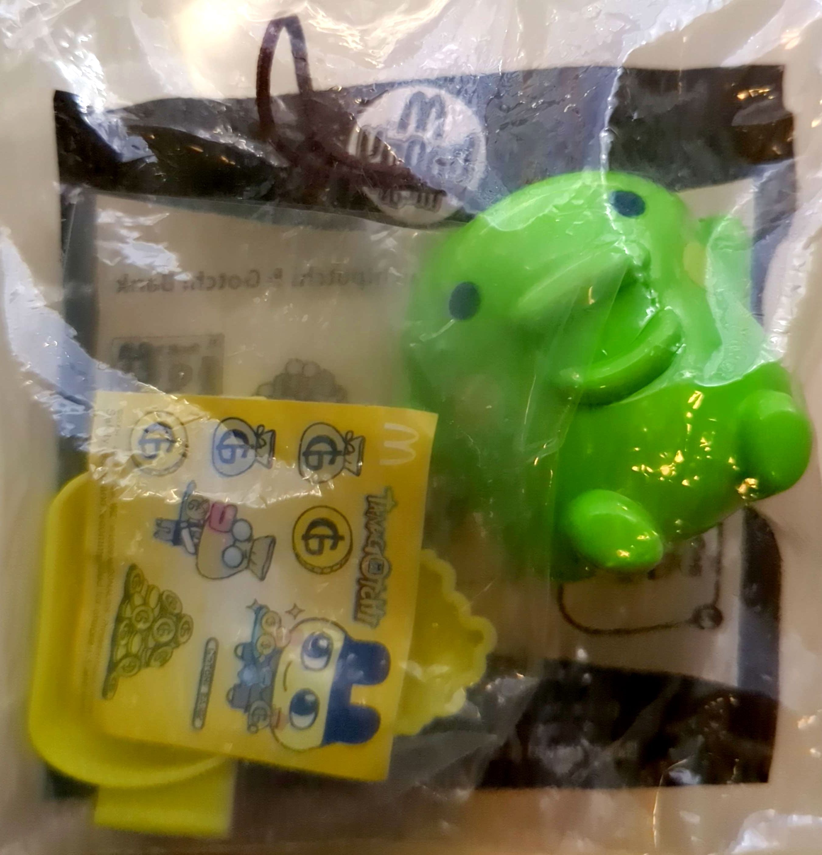 McDonalds Happy Meal Toy - Tamagotchi Kuchipatchi & Gotchi Bank 2010 (New & Sealed)